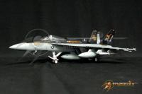 1/72 F/A 18E Super Hornet "VFA-147 Argonauts"