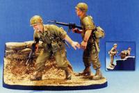 1:35  101 Airborne 1965-1966 2 Figures W/ Base