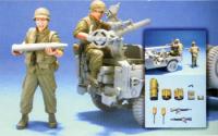 1:35  VN US Marine M38A1C 106mm Crew 2 Figures