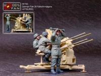 1/35  	  German Fallschirmjagers Operating Flak 38 - 4 Figures