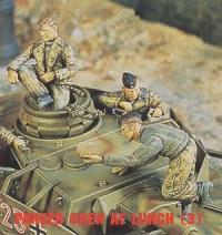 1/35 PANZER CREW AT LUNCH (3) 